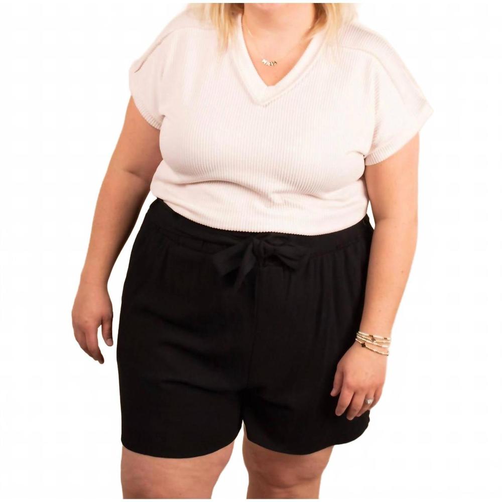 NEW MICHELLE MAE women's libbey short in black